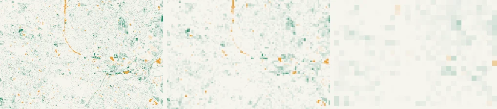 Drei Fassungen desselben Trendbildes nebeneinander: links feinkörnig mit erkennbaren Straßenzügen und dem Flusslauf, in der Mitte deutlich grober, rechts nur noch grobe Farbflecken
